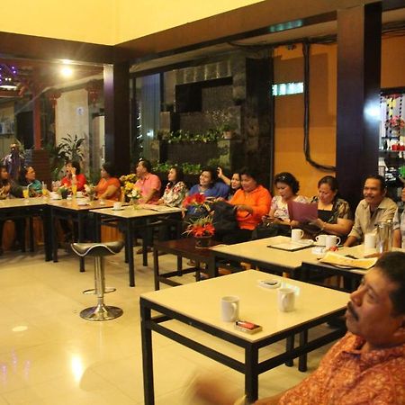 Hotel Sing A Song Pematangsiantar Εξωτερικό φωτογραφία