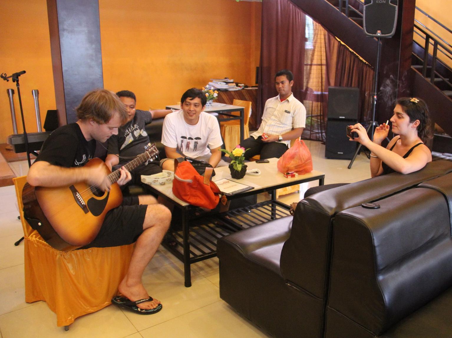 Hotel Sing A Song Pematangsiantar Εξωτερικό φωτογραφία