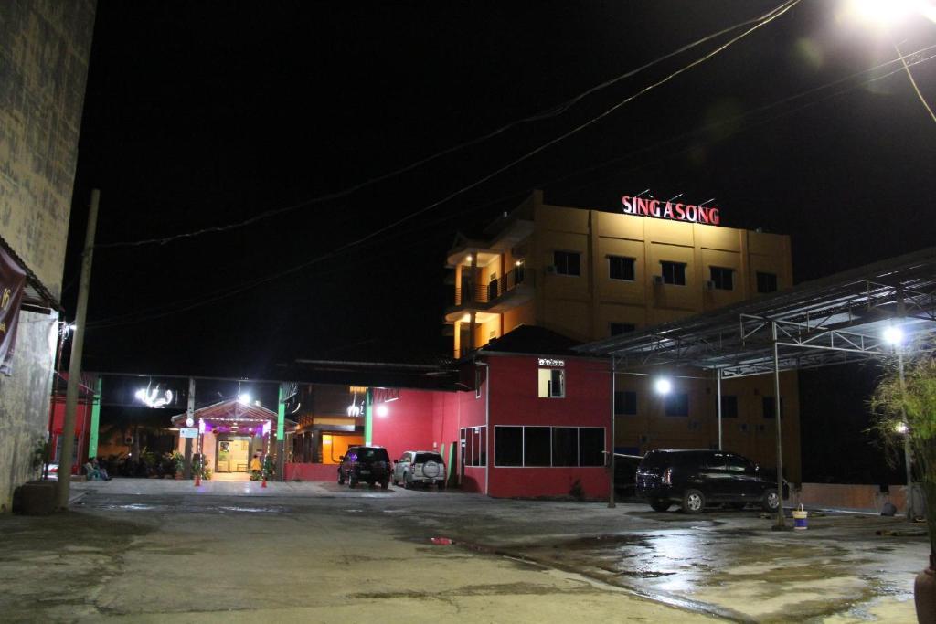 Hotel Sing A Song Pematangsiantar Εξωτερικό φωτογραφία